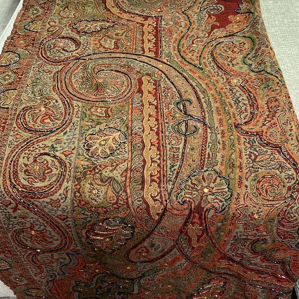 Women’s 100% Wool Wrap/Shawl